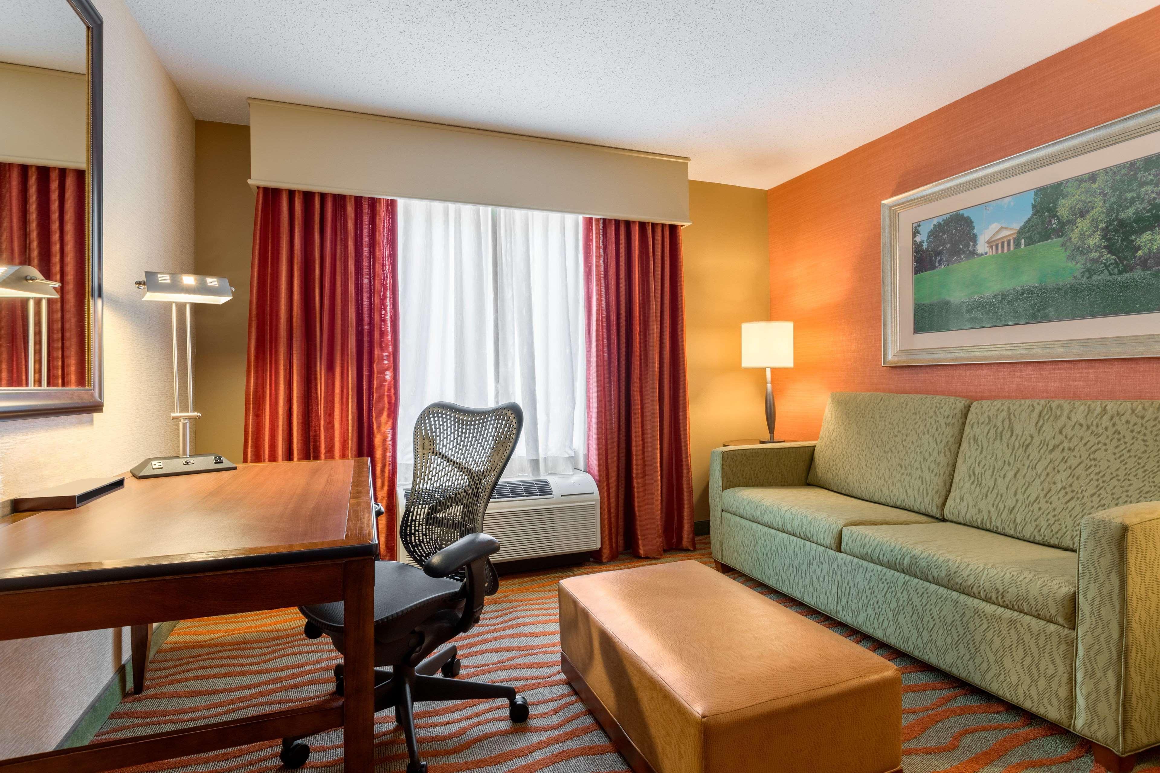 Hilton Garden Arlington/courthouse Plaza 3*